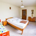 Villa Falsztyn Falsztyn